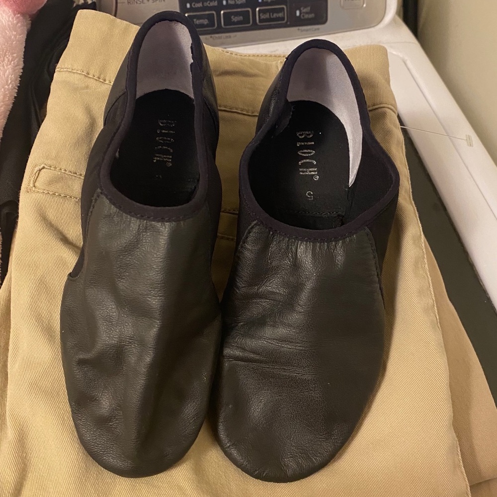 Bloch Jazz shoes